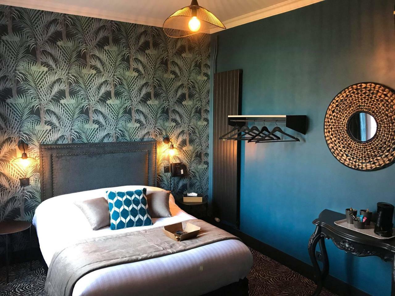 La 10 Hotel